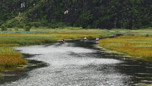 Ngắm Vân Long ‘non xanh nước biếc như tranh họa đồ’